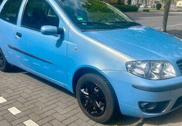 Fiat Punto 136.000 km 800 &euro; Moenchengladbach 41065