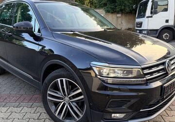 VW Tiguan 209.000 km 16.250 &euro; Mönchengladbach 41061
