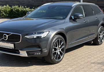 Volvo V90 Cross Country 66.580 km 31.490 &euro; Mönchengladbach 41063