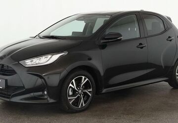 Toyota Yaris 14.700 km 21.984 &euro; Düsseldorf 40233
