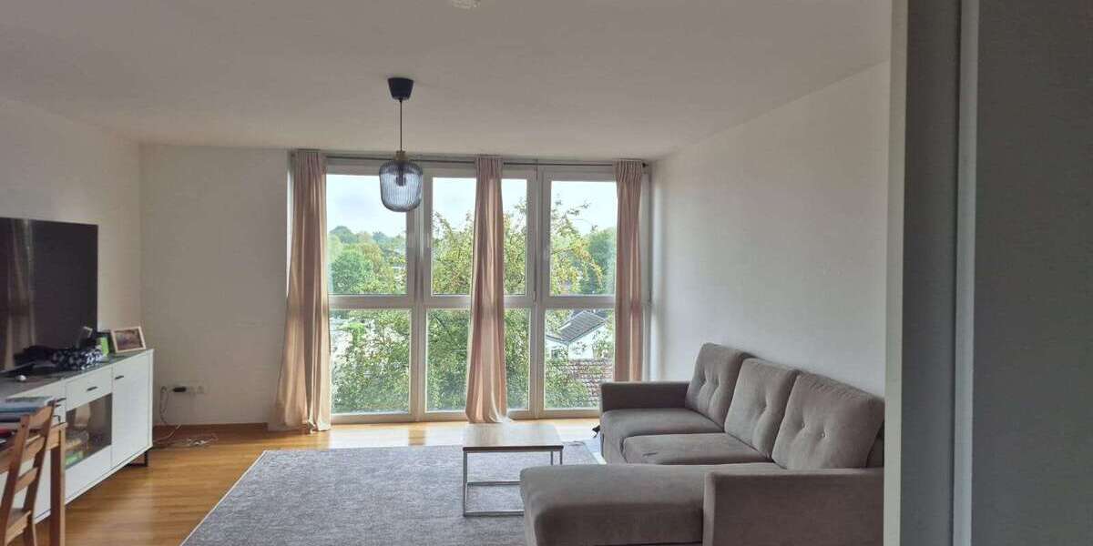 Etagenwohnung Düsseldorf Golzheim - 3 Zimmer, 119 m&sup2;, 1.914&euro; | Angebot:27464948