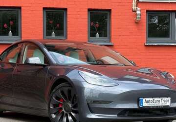 Tesla Model 3 17.780 km 39.990 &euro; Neuss 41472