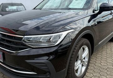 VW Tiguan 101.420 km 24.490 &euro; Mönchengladbach 41236