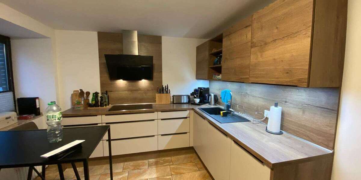 Etagenwohnung Mönchengladbach - 4 Zimmer, 125 m&sup2;, 1.250&euro; | Angebot:27463060