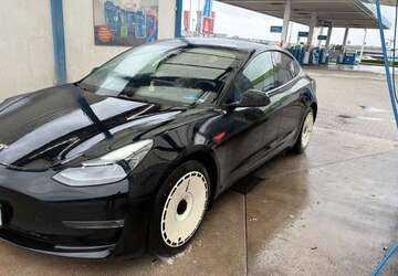 Tesla Model 3 73.000 km 32.000 &euro; Hückelhoven 41836
